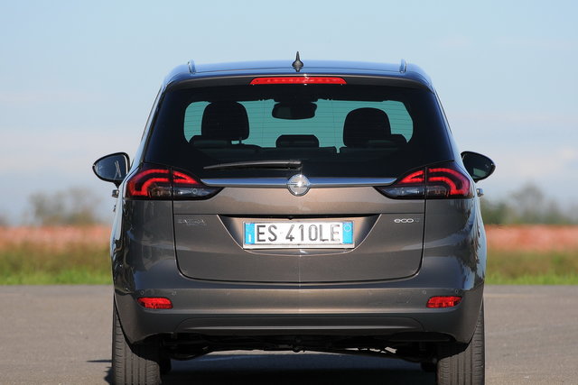 opel zafira tourer cdti 56