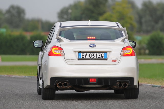 subaru wrx sti 2015 38