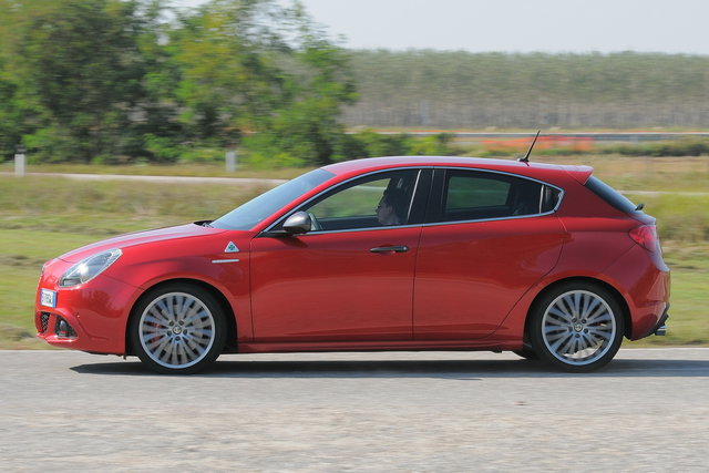 alfa romeo giulietta qv prova 49