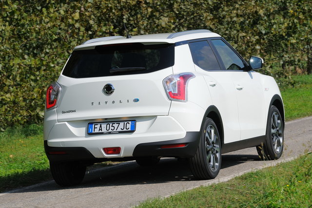 ssangyong tivoli prova 47