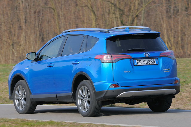 toyota rav4 hybrid prova 48