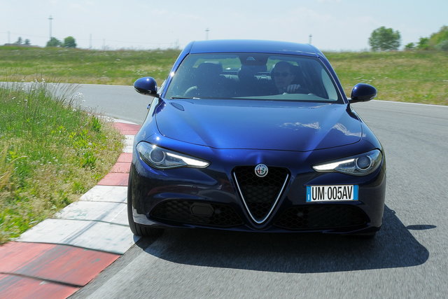 alfa romeo giulia 22 diesel prova 10
