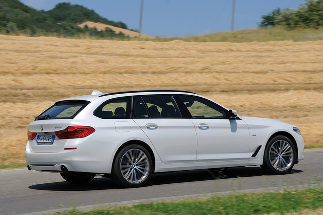 bmw serie 5 530d touring 2017 09 prova 56