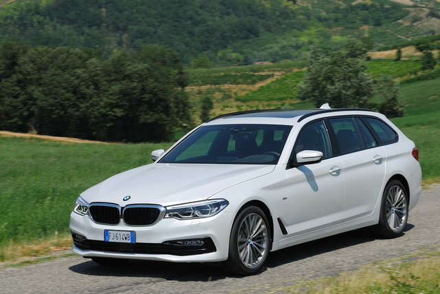 bmw serie 5 530d touring 2017 09 prova 57