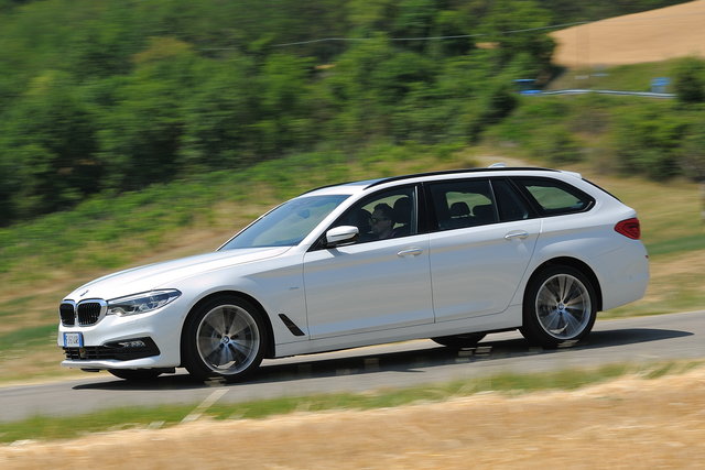 bmw serie 5 530d touring 2017 09 prova 59