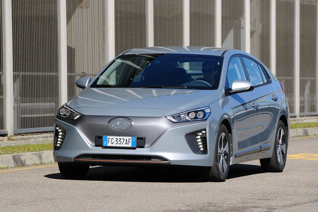 hyundai ioniq elettrica prova 51