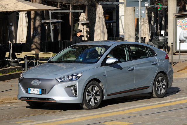 hyundai ioniq elettrica prova 53