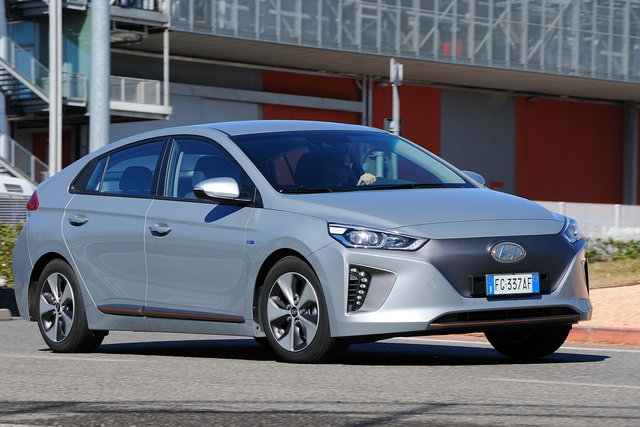 hyundai ioniq elettrica prova 57