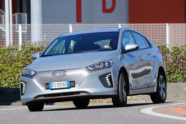hyundai ioniq elettrica prova 58