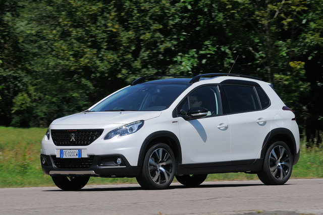 peugeot 2008 12 turbo prova 2017 03 44