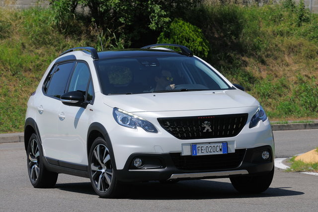 peugeot 2008 12 turbo prova 2017 03 47