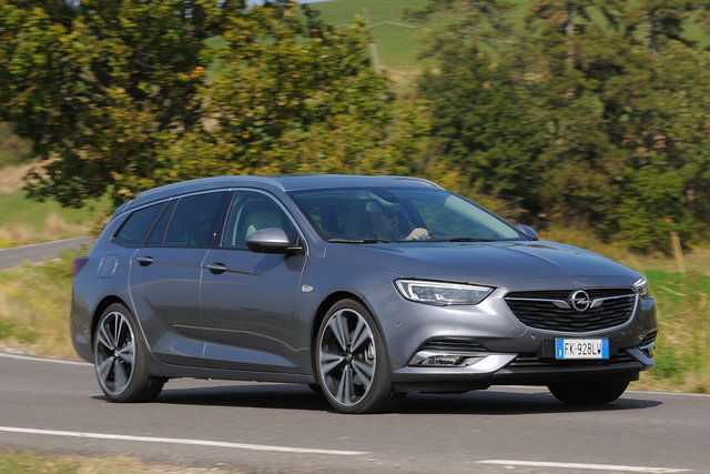 opel insignia sport tourer 2018 02 45