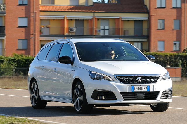peugeot 308 sw 15 hdi prova 2018 06 40