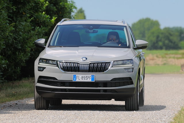 skoda karoq 15 tsi prova 2018 09 63