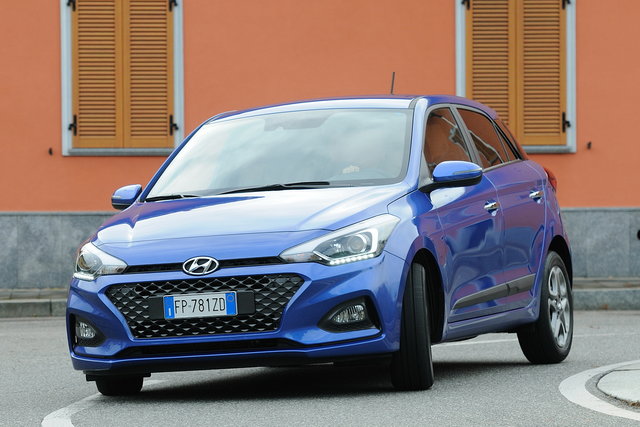 hyundai i20 10 t gdi prova 39