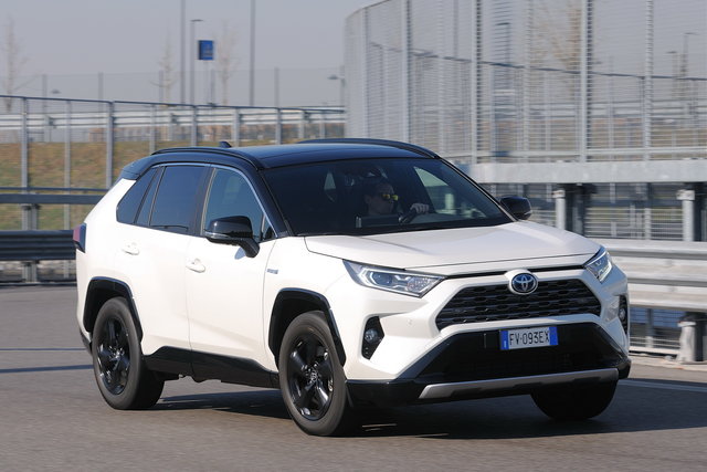 toyota rav4 hybrid prova 2019 04 08