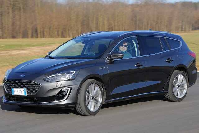 ford focus wagon 10 ecoboost vignale prove 2019 03 11