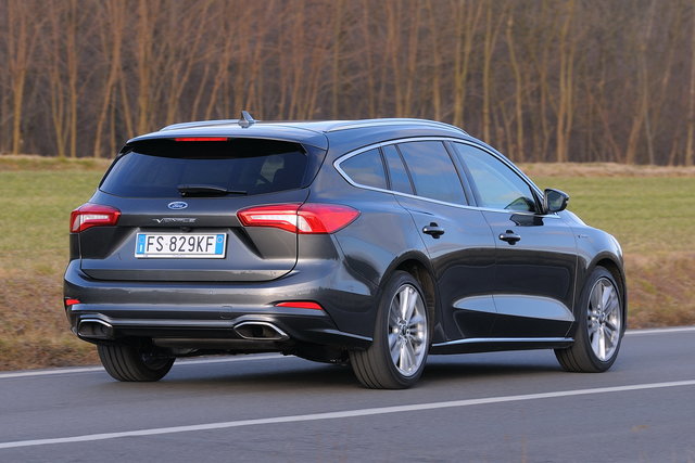 ford focus wagon 10 ecoboost vignale prove 2019 03 13