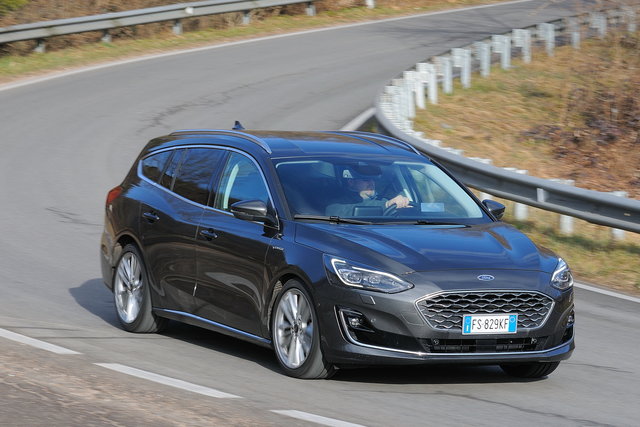 ford focus wagon 10 ecoboost vignale prove 2019 03 17