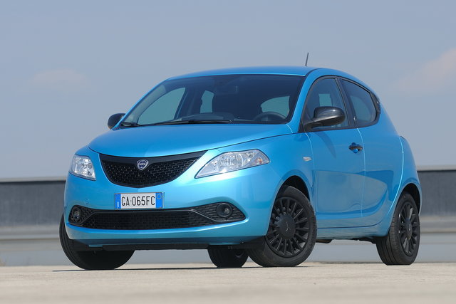 lancia ypsilon 10 hybrid prova 2020 08 02