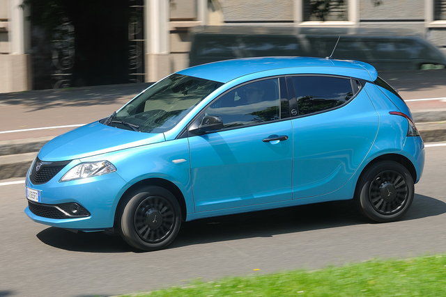 lancia ypsilon 10 hybrid prova 2020 08 10