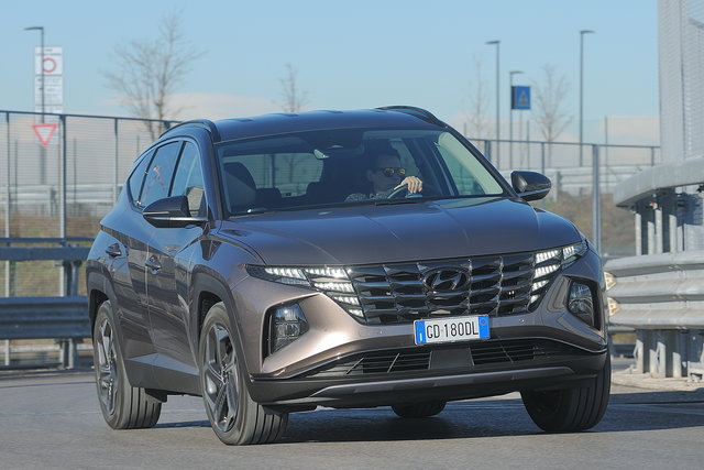 hyundai tucson 16 hev prova 2021 03 13