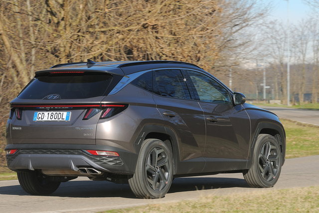 hyundai tucson 16 hev prova 2021 03 17