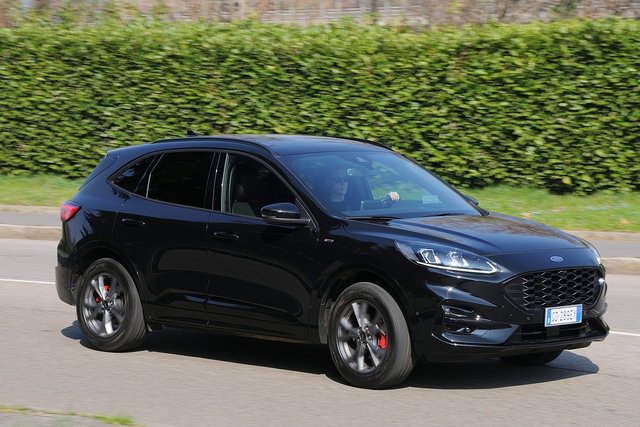 ford kuga 25 fhev awd prova 2021 05 02