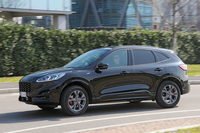 ford kuga 25 fhev awd prova 2021 05 06