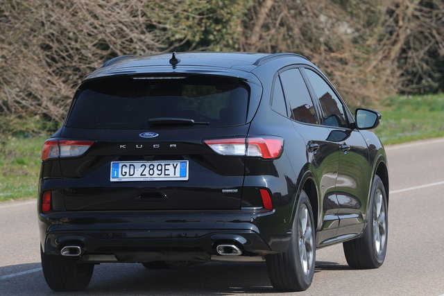 ford kuga 25 fhev awd prova 2021 05 07