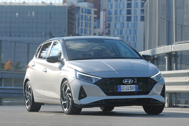 hyundai i20 10 t gdi prova 2021 01 02