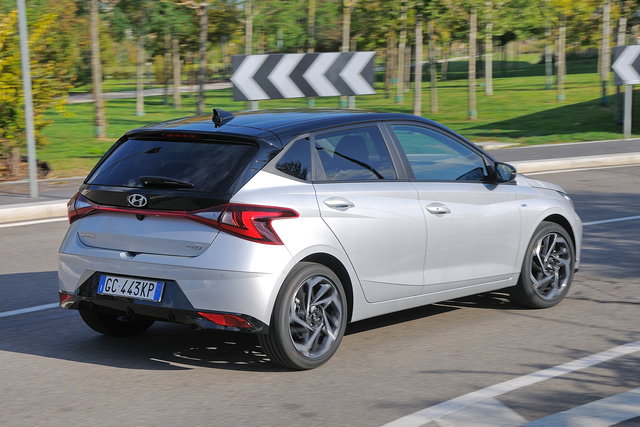 hyundai i20 10 t gdi prova 2021 01 03
