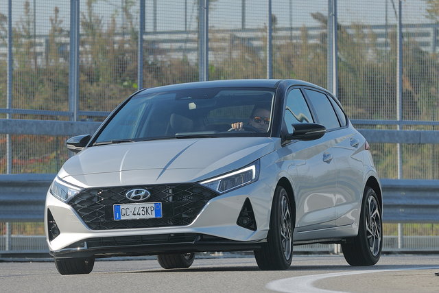 hyundai i20 10 t gdi prova 2021 01 07
