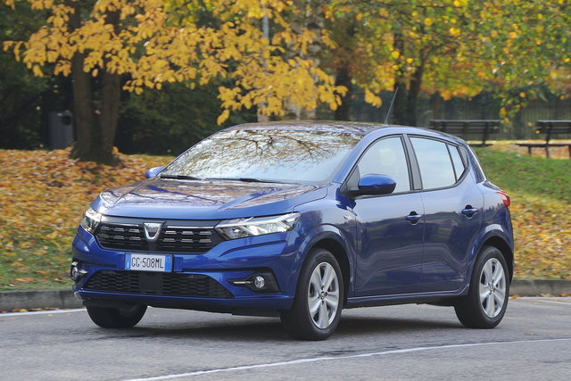 dacia sandero streetway prova 2022 02