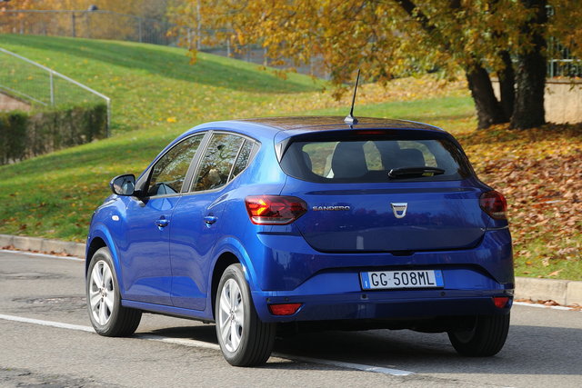 dacia sandero streetway prova 2022 02 01