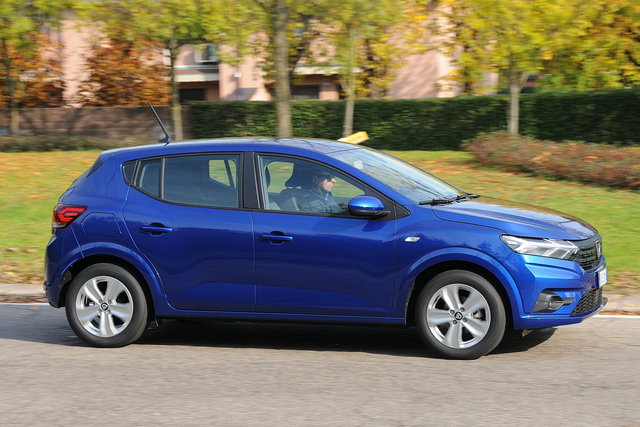 dacia sandero streetway prova 2022 02 07