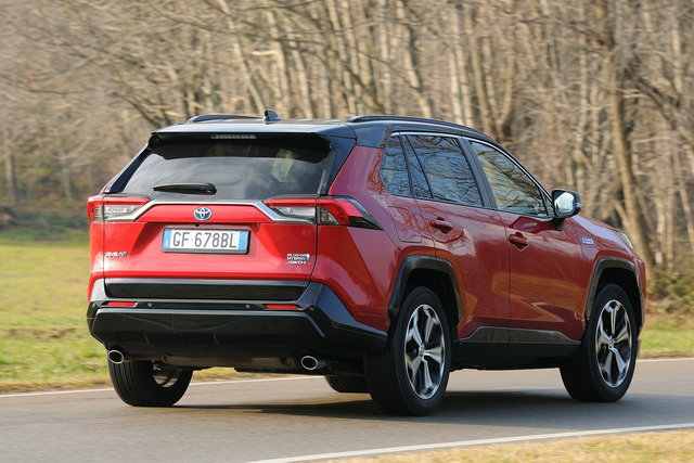 toyota rav4 25 phev prova 2022 03 01