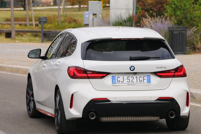 bmw serie 1 128ti prova 2023 02 13