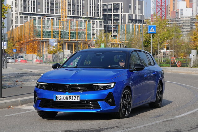 opel astra sports tourer phev prova 2023 01 08