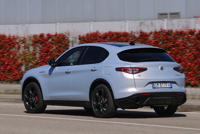 alfa romeo stelvio 22 turbo 2027 07 01