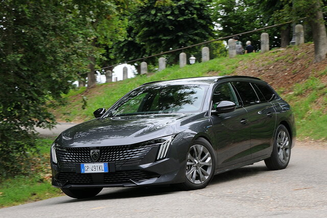 peugeot 508 sw 16 plug in 180 prova 2024 01 03