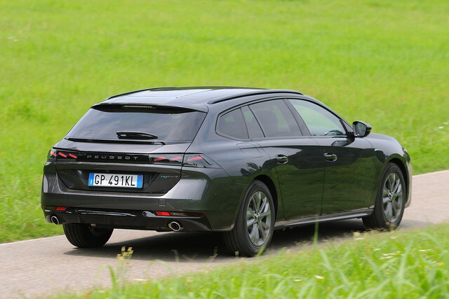 peugeot 508 sw 16 plug in 180 prova 2024 01 06