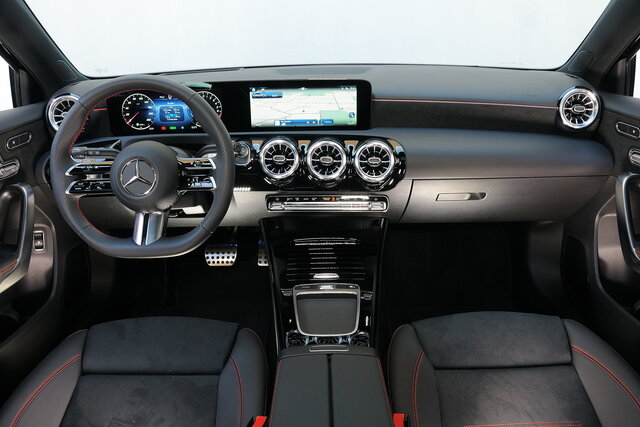 mercedes classe a 250e prova 2023 12 48