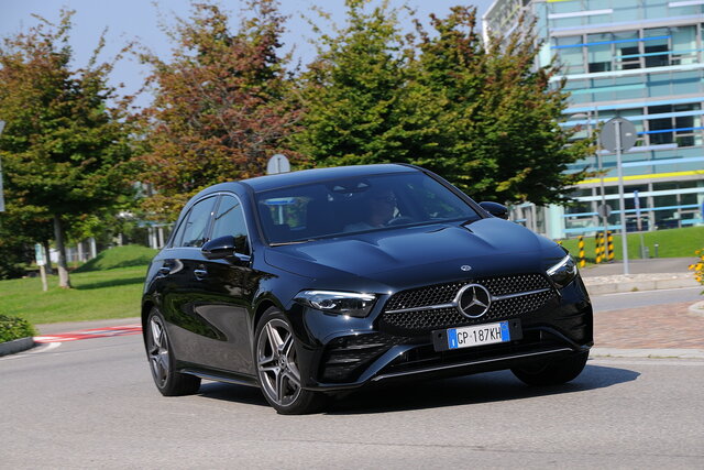 mercedes classe a 250e prova 2023 12 71