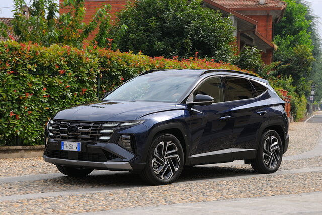 hyundai tucson 16 hev prova 2024 08