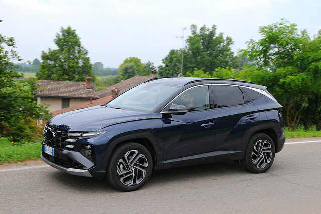 hyundai tucson 16 hev prova 2024 08 07