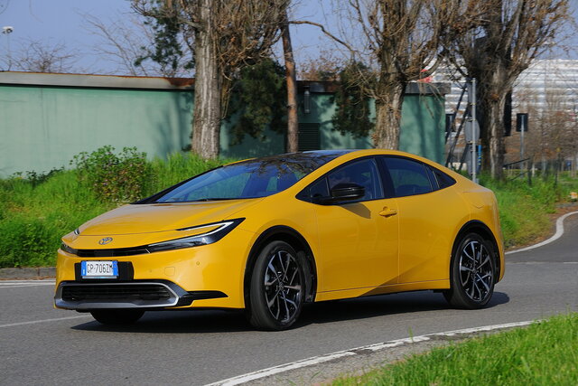 toyota prius 20 plug in hybrid