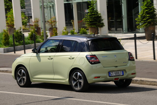suzuki swift 12 hybrid prova 2024 07 07