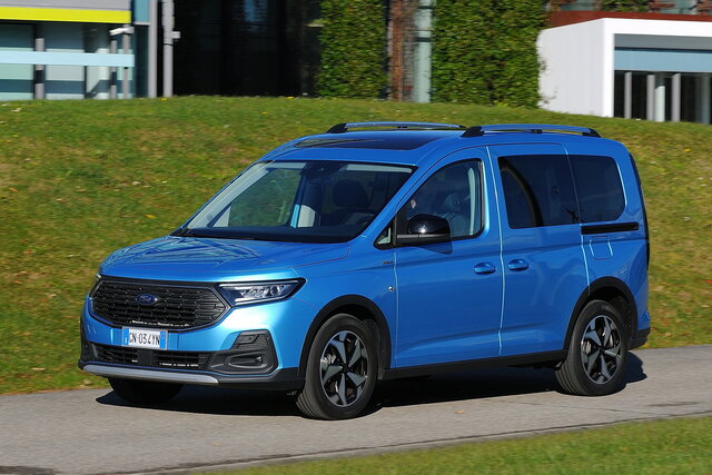 ford tournao connect prova 2024 05