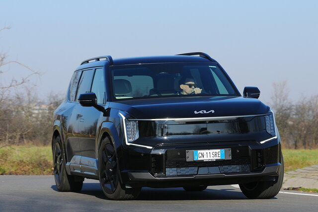 kia ev9 prova 2024 07 06